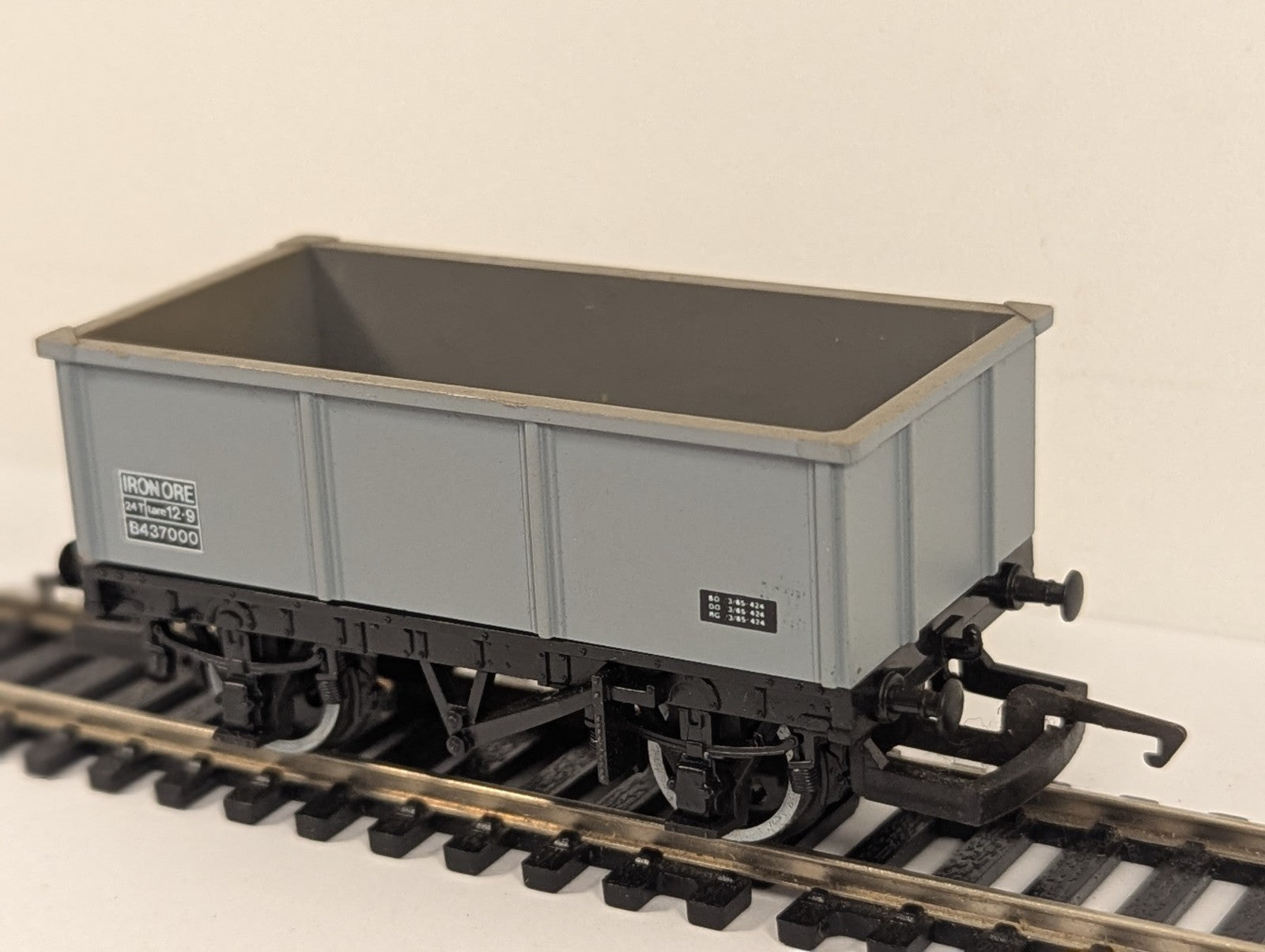 Hornby R081 BR 24 Ton Iron Ore Wagon B437000