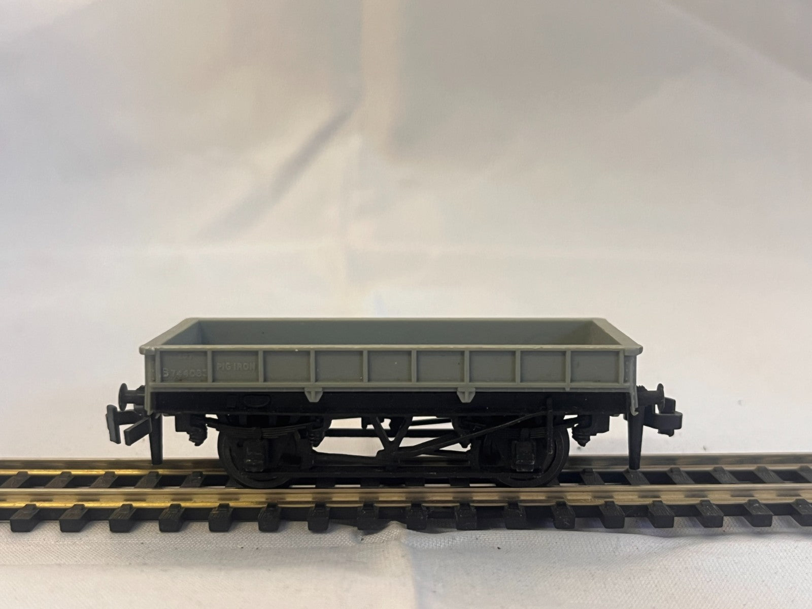 Lima OO Gauge BR 20 Ton Pig Iron Wagon