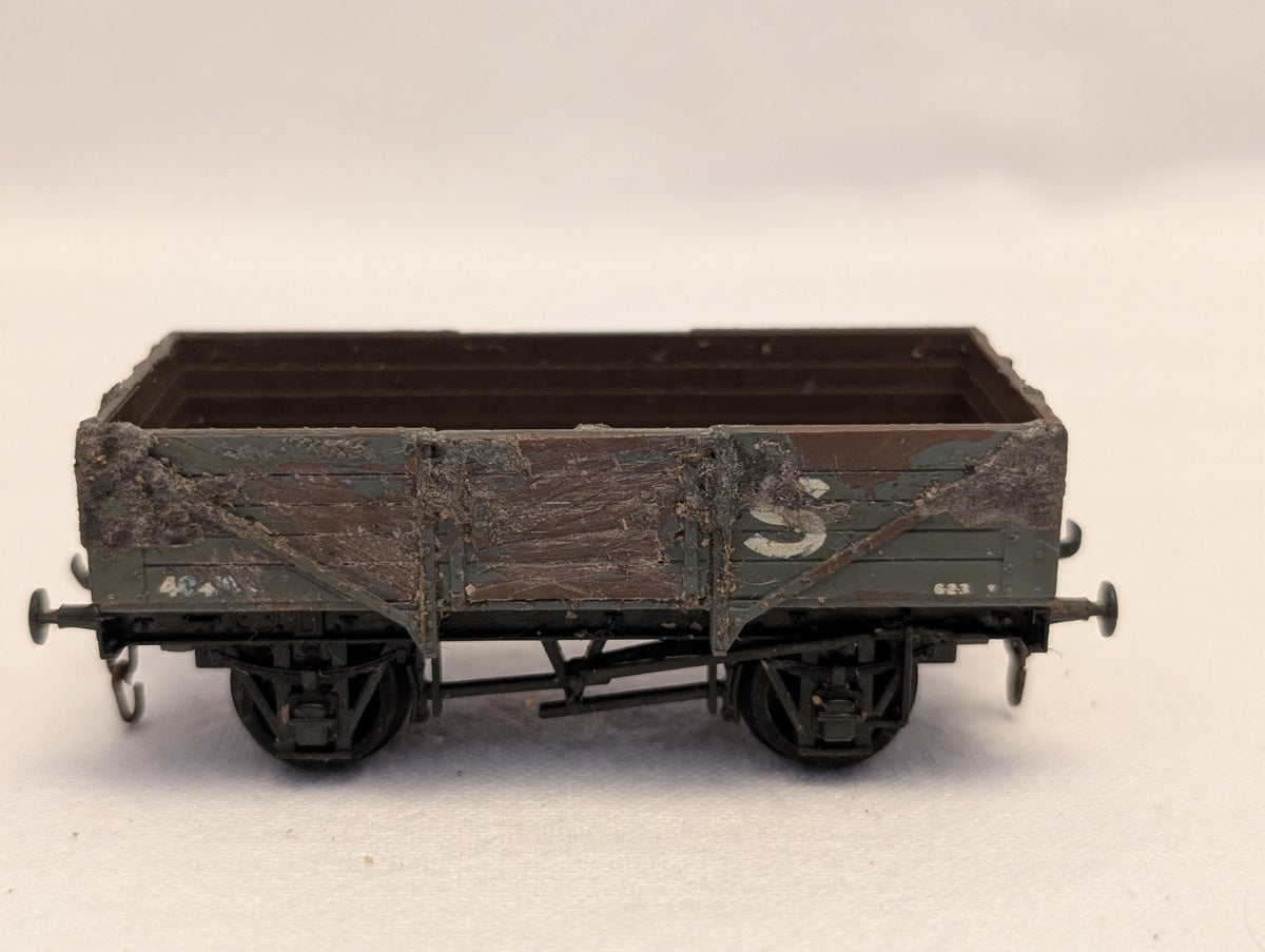 Hornby OO Gauge LMS 5-Plank Open Wagon Goods Wagon 404104 LMS Grey