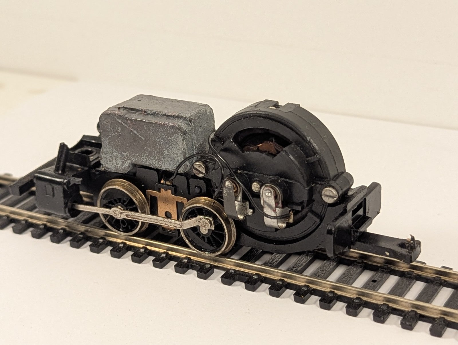 Lima OO Gauge 0-4-0 Motorised Chassis