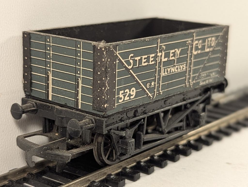 Dapol OO Gauge 7 Plank Open Wagon 'Steetley Co. Ltd.' Goods Wagon 529