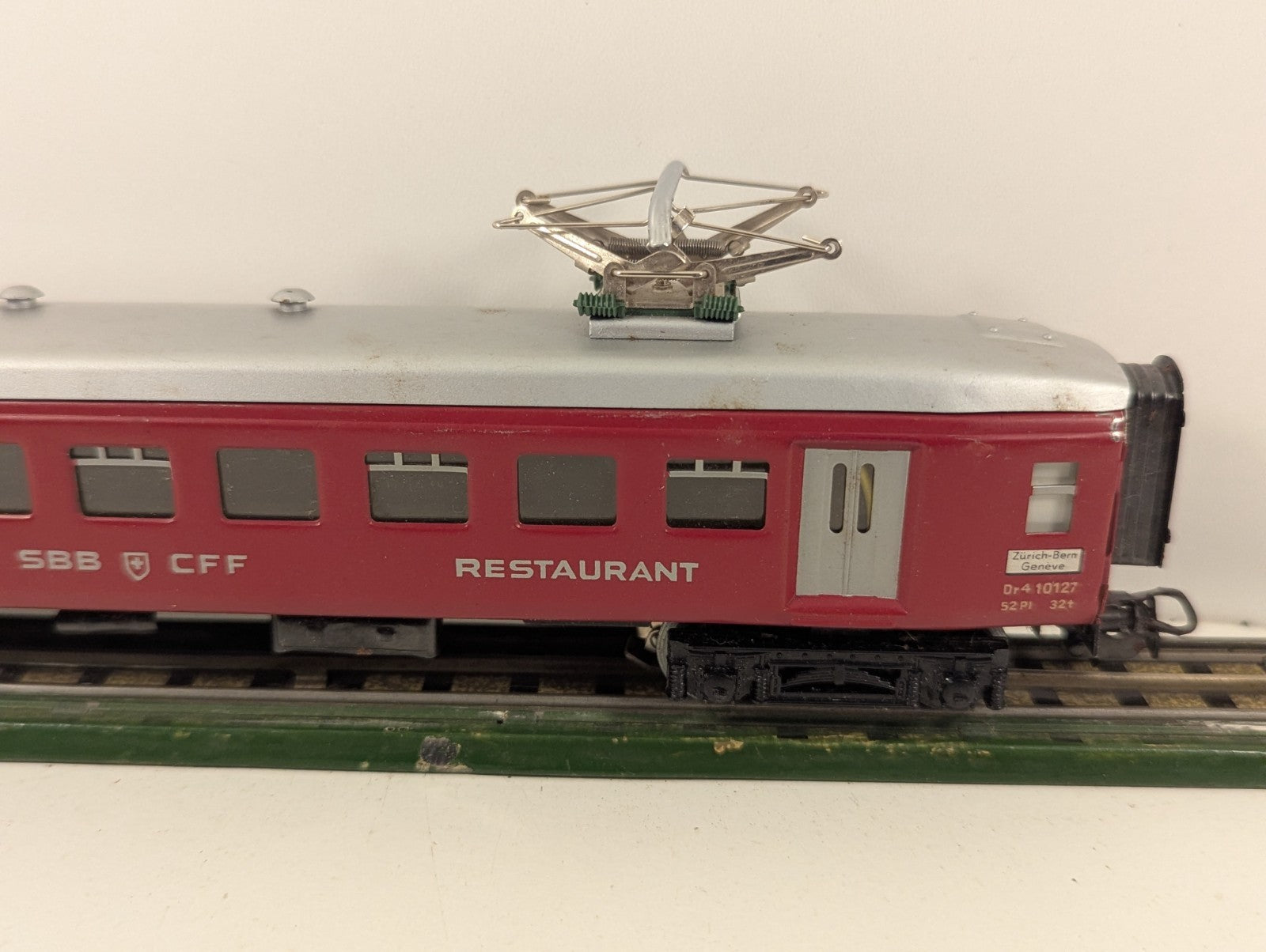 Märklin 4035 HO Gauge SBB Restaurant Coach – Working Lights