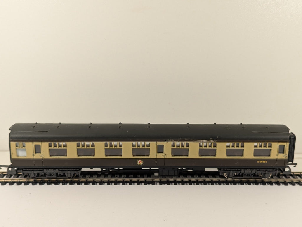 Lima 305333 OO Gauge BR Mk1 Brake 2nd Corridor Coach