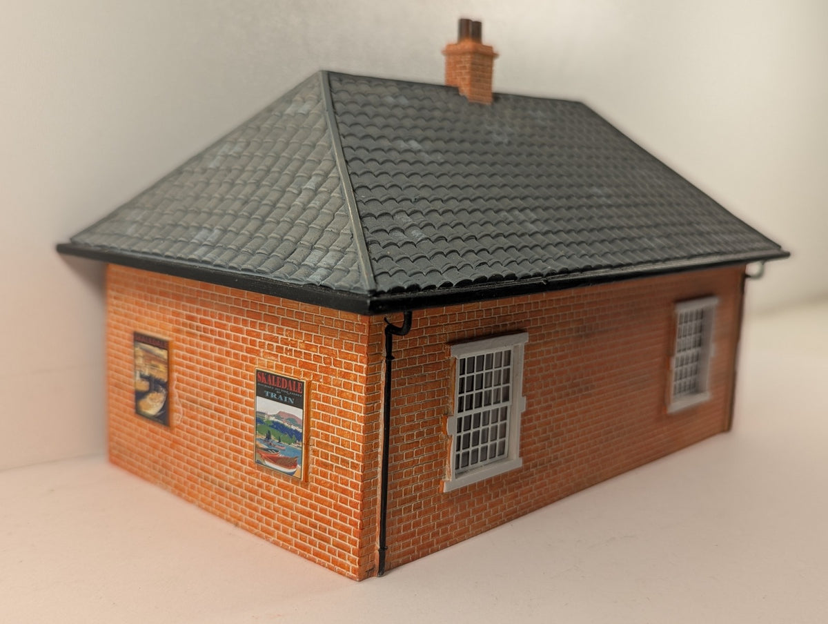 Hornby OO Gauge Skaledale Waiting Room Buildings Brick R9726