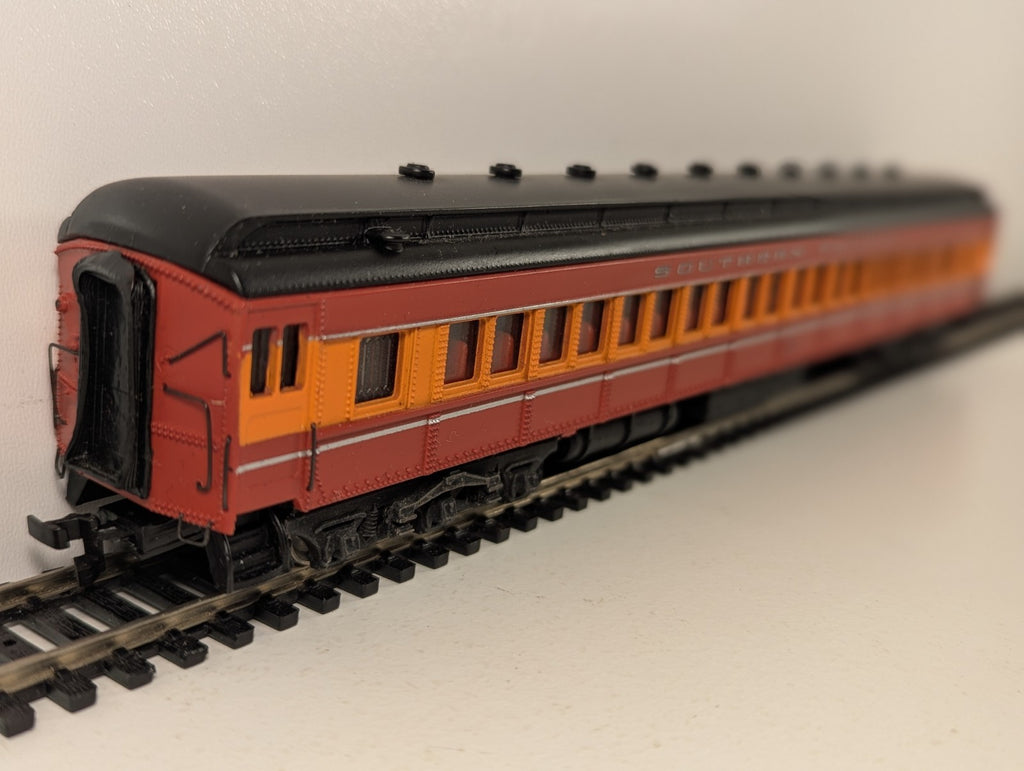 Bachmann Spectrum 89422 HO Gauge Southern Pacific Passenger Car - Boxed
