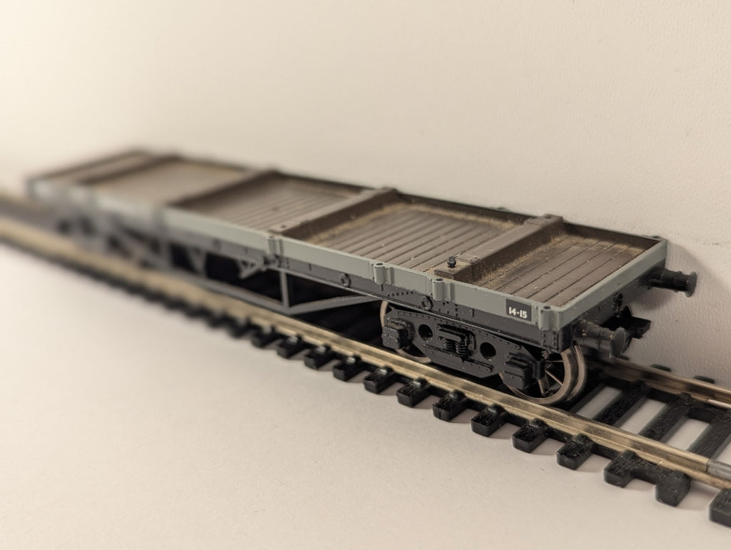 Mainline OO Gauge Bogie Bolster A Goods Wagon W107364 BR Unfitted Grey 937353