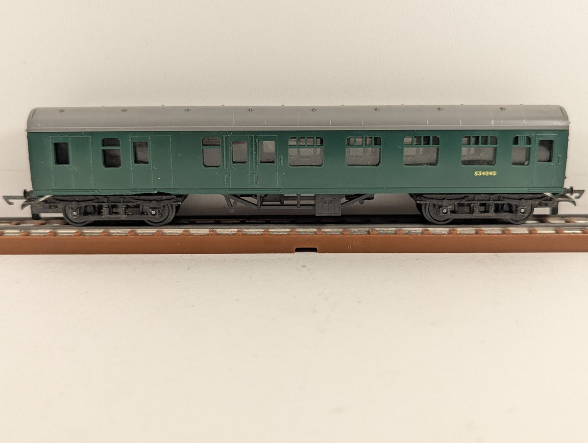 Tri-ang TT Gauge Mainline Brake Second Coach Passenger Coach S34245 BR Green