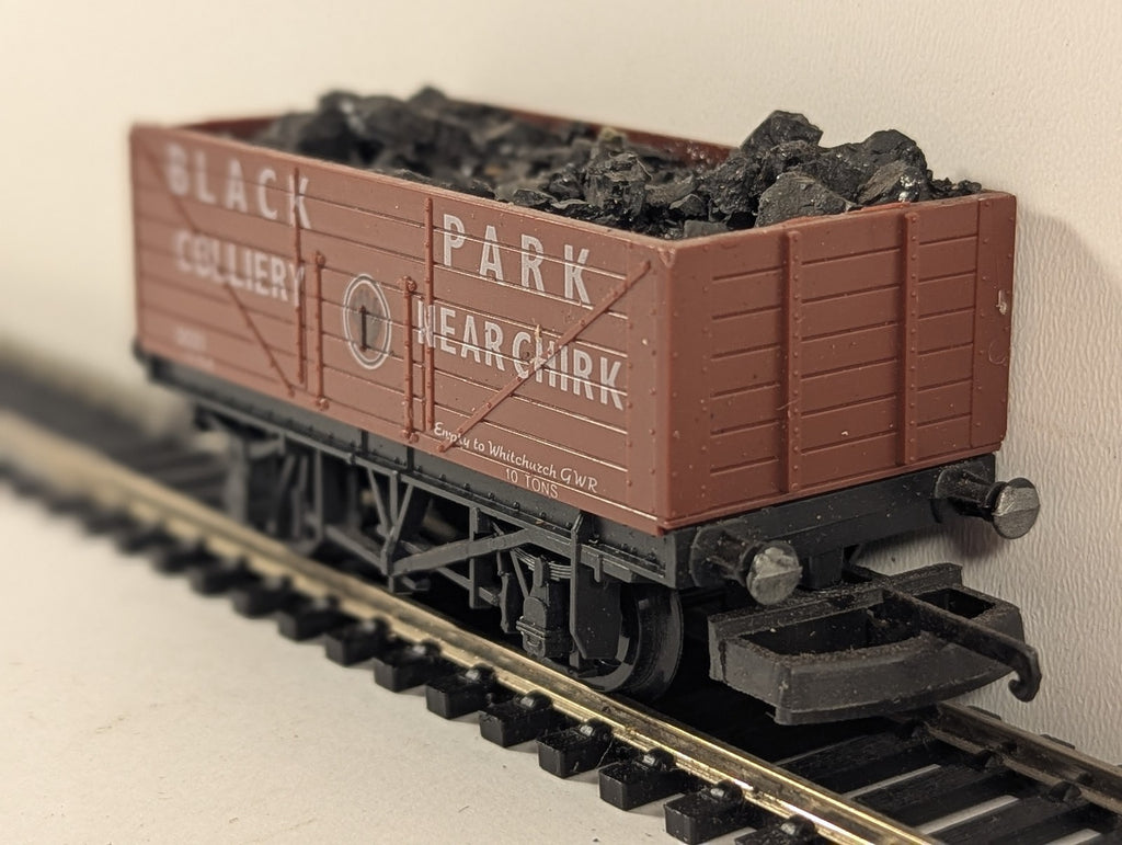 Lima OO Gauge 7-Plank Wagon 'Black Park Colliery' Open Wagon 2021