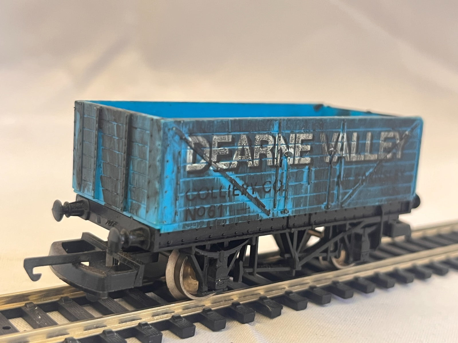 Lima OO Gauge Dearne Valley 7 Plank Wagon Weathered