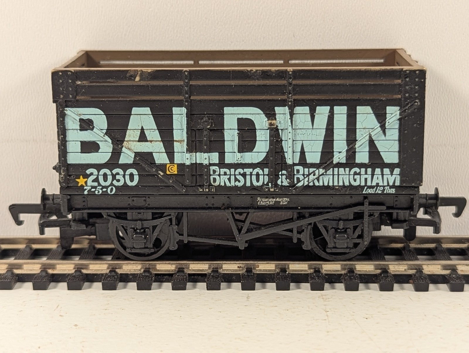 Mainline OO Gauge 7 Plank Wagon Baldwin Open Wagon 2030 37-133