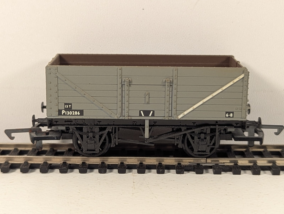 Airfix GMR 54366 7-Plank Wagon BR Grey