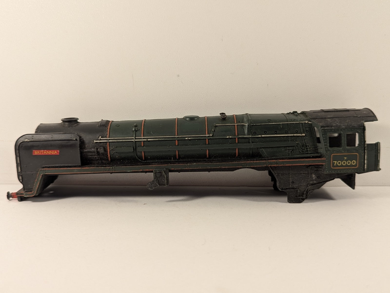 Tri-ang OO Gauge Class 7MT Britannia Locomotive Body 70000 BR Brunswick Green