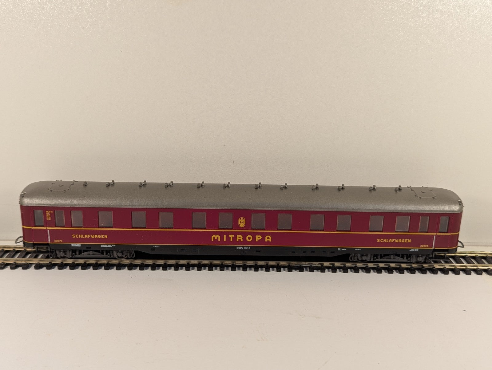 Liliput 837 076 HO Gauge Mitropa Buffet Car 22073 Boxed