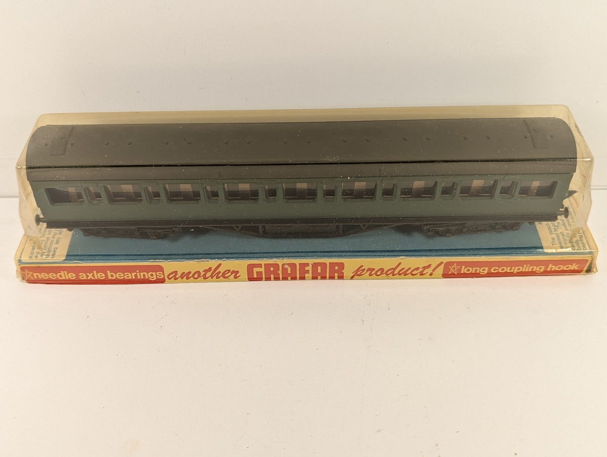 Graham Farish OO Gauge Suburban Compartment Coach Passenger Coach