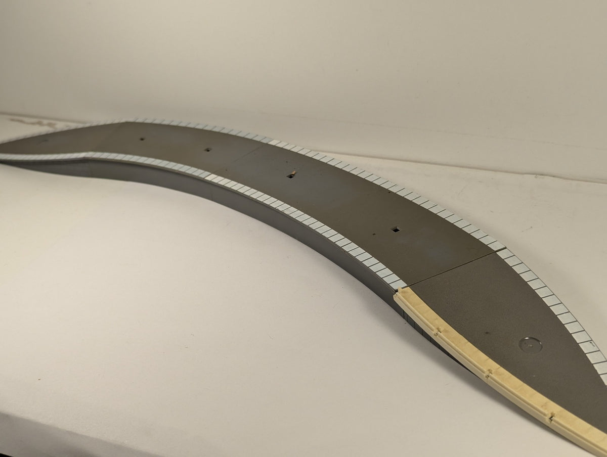 Hornby OO Gauge Curved Platform Sections and Ramps R463