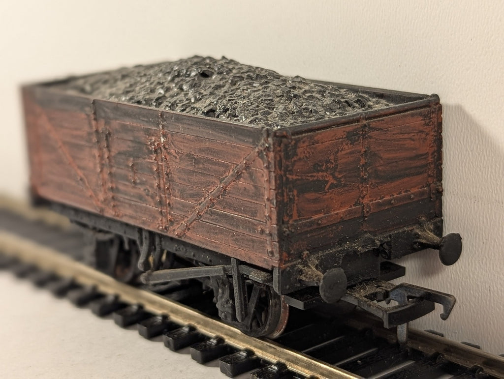 Kitbuilt OO Gauge 7-Plank Open Wagon Goods Wagon Weathered Bauxite