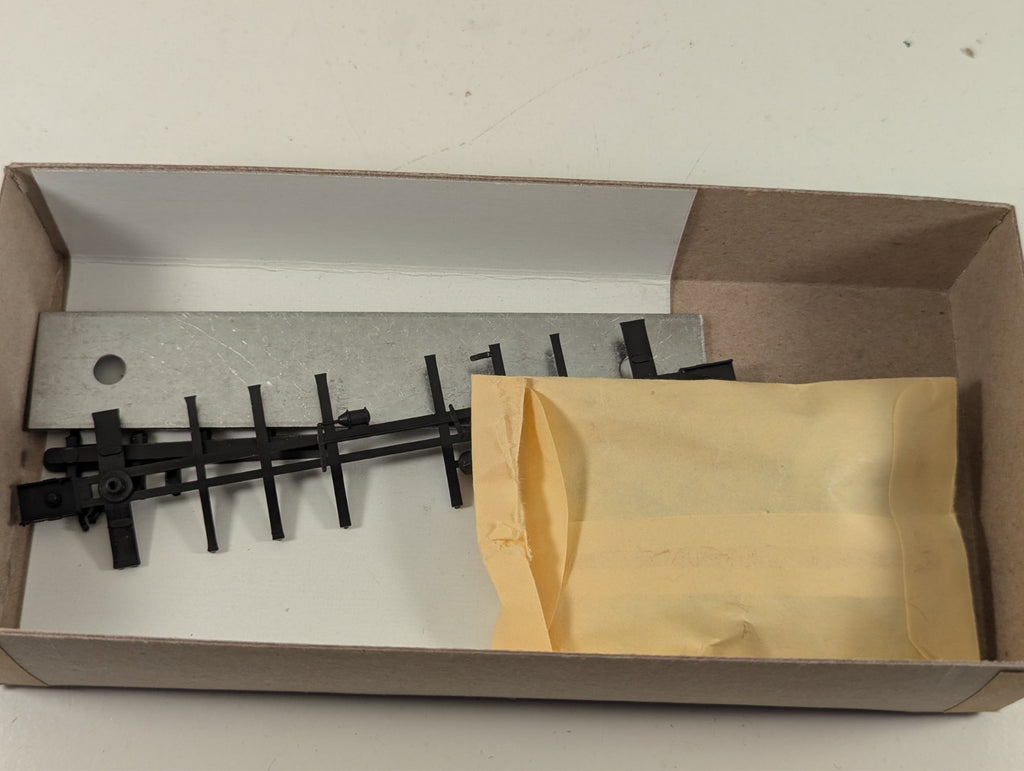 Athearn 5211 40-Foot Wood-Sheathed Refrigerator Car Kit HO Gauge - Boxed
