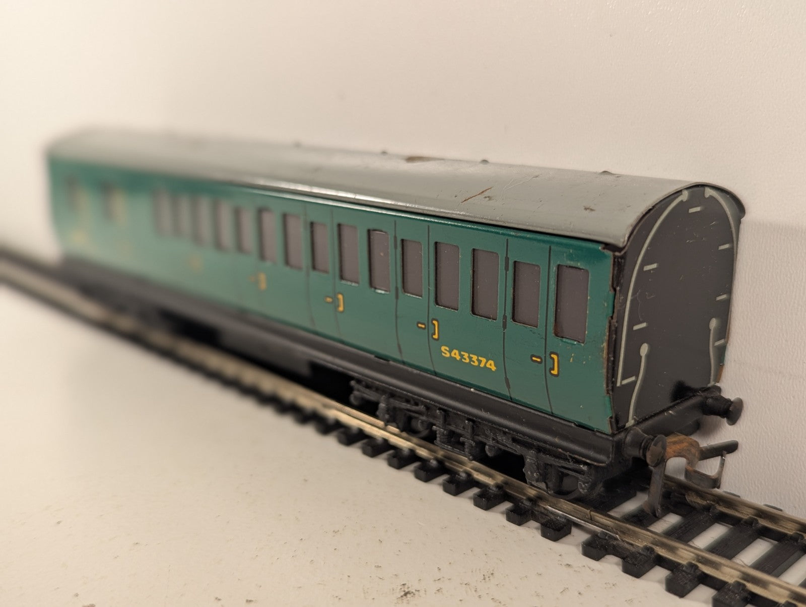Hornby Dublo OO Gauge BR Southern Region Brake Second Corridor Coach