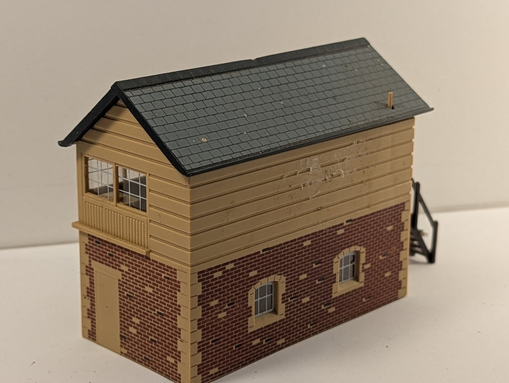 Hornby OO Gauge R503 Signal Box