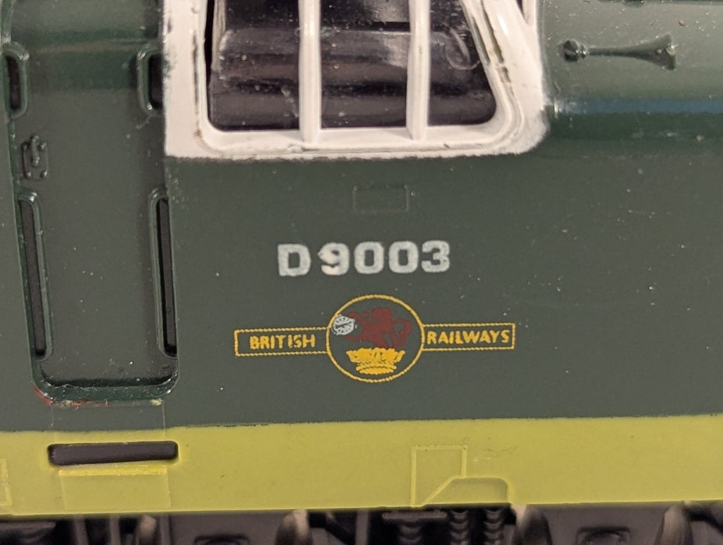 Lima OO Gauge Class 55 Deltic 'Meld' Diesel Locomotive D9003 BR Two Tone