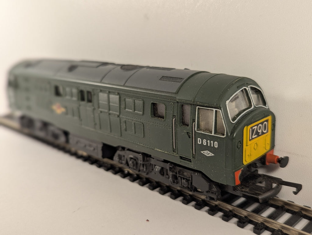 Hornby OO Gauge Class 29 Diesel Locomotive D6110 BR Green