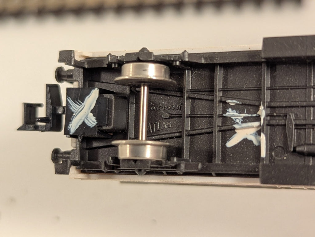 Rivarossi N Gauge Refrigerated Beer Wagon - Missing Coupler