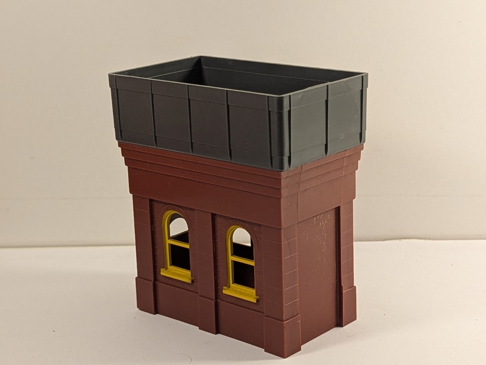 Tri-ang Railways OO Gauge R.75 Water Tower