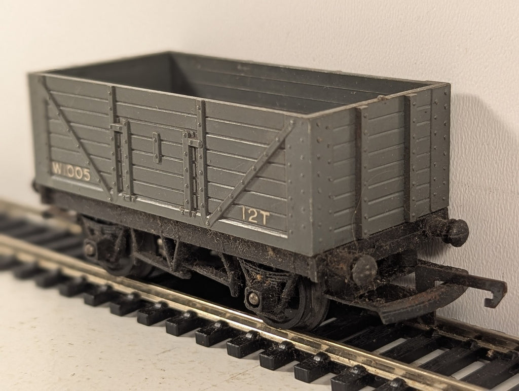 Tri-ang OO Gauge 5-Plank 12 Ton Open Wagon Goods Wagon W1005 BR Grey R10