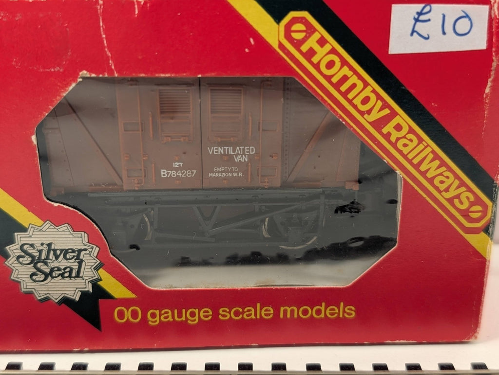 Hornby BR Ventilated Van – No. B784287 – OO Gauge
