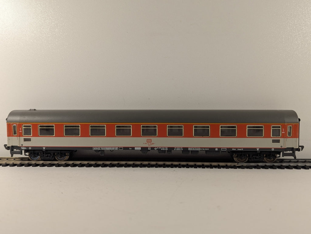 Fleischmann H0 Gauge DB Aüm 203 1st Class Coach Passenger Coach
