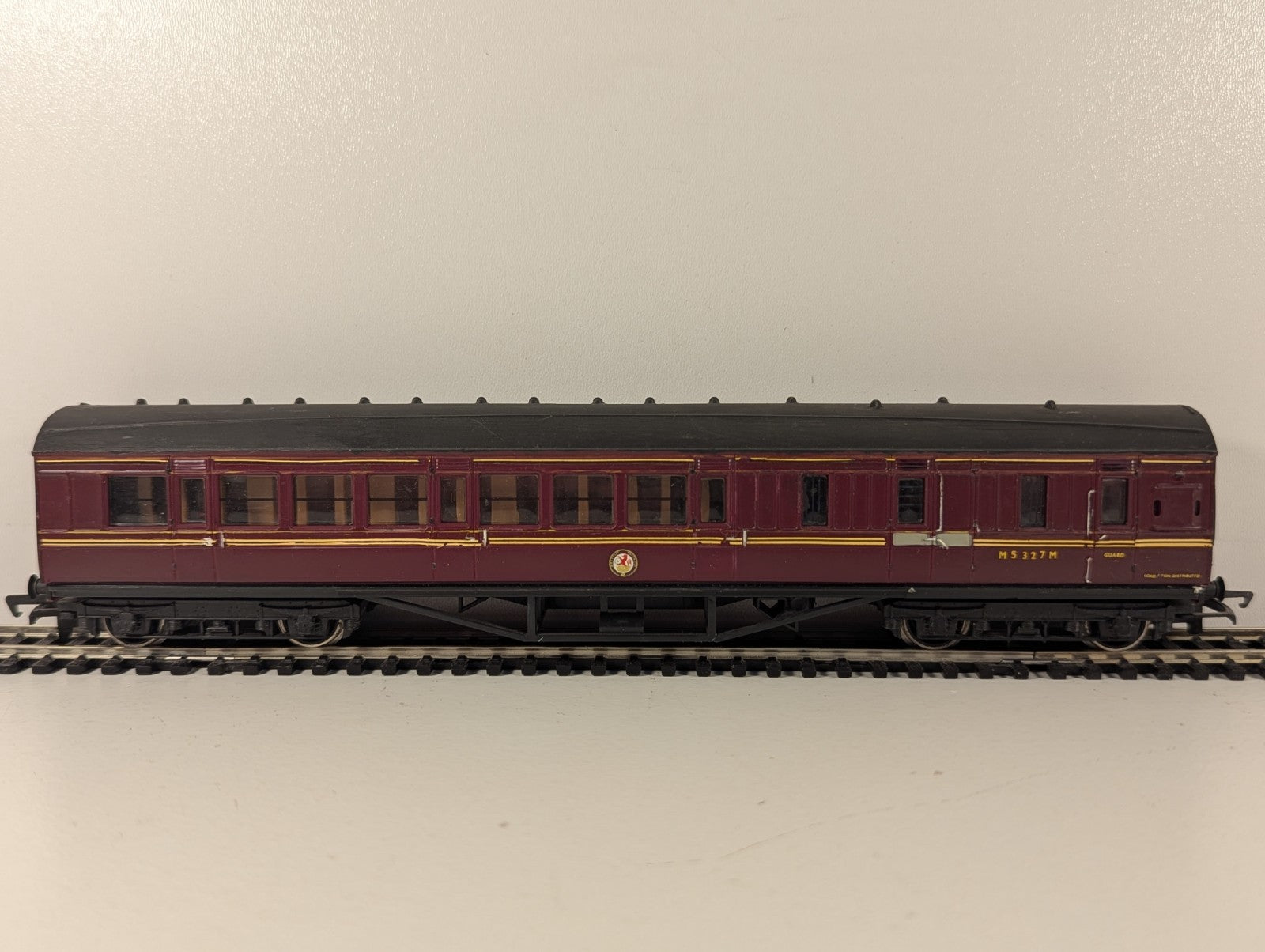 Mainline Railways OO Gauge BR 57ft Brake Third Corridor Coach