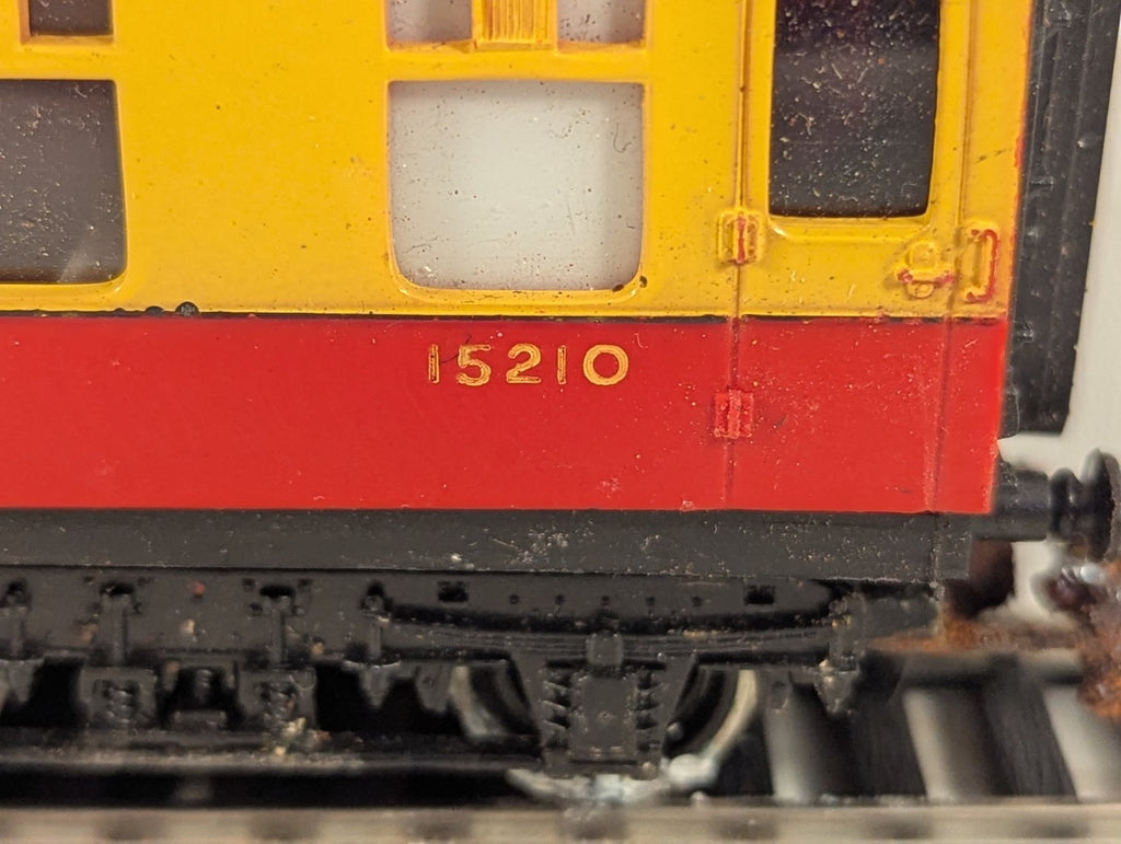 Hornby OO Gauge LMS Composite Coach Passenger Coach 15210 BR Crimson