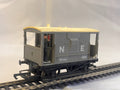 Hornby R215 OO Gauge N.E. Short Brake Van with Figure Boxed