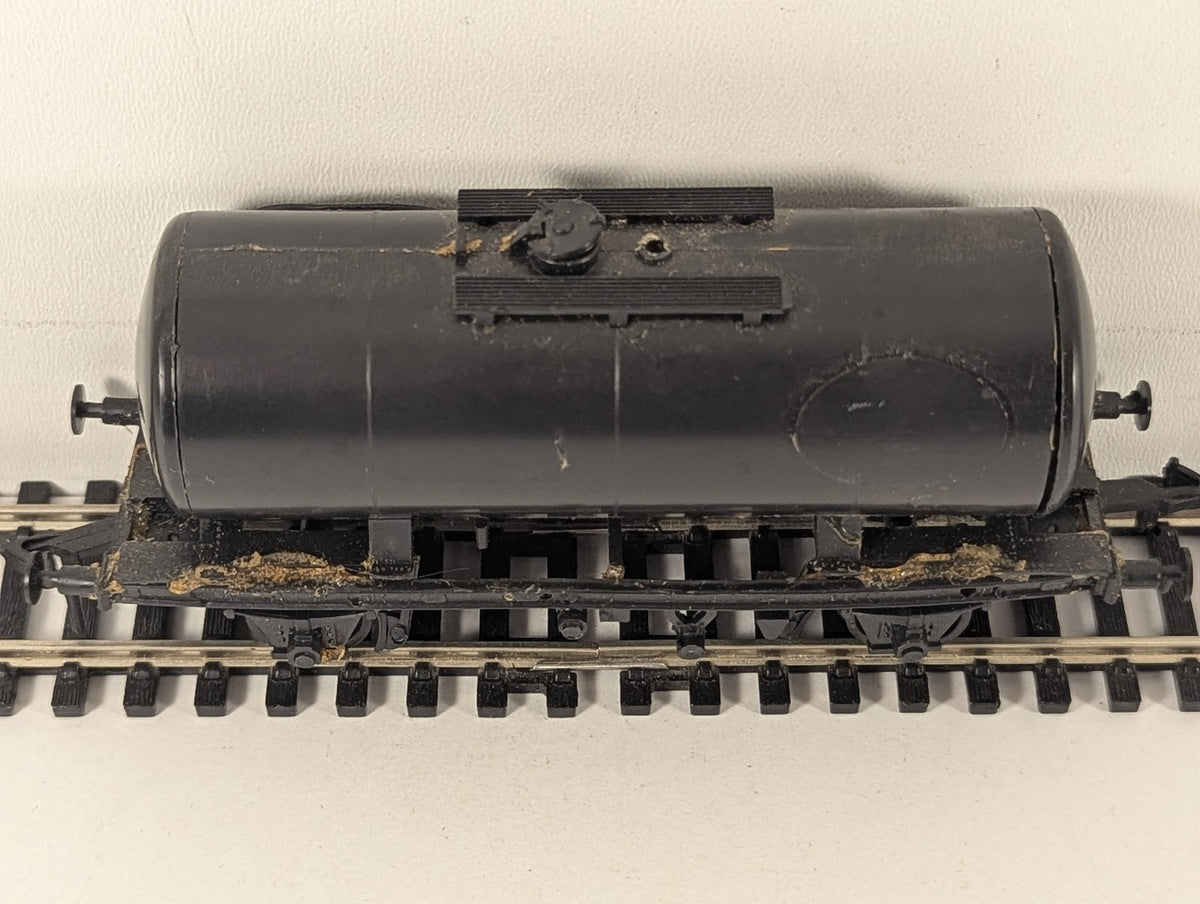 Hornby OO Gauge 4-Wheel Tank Wagon Goods Wagon Black