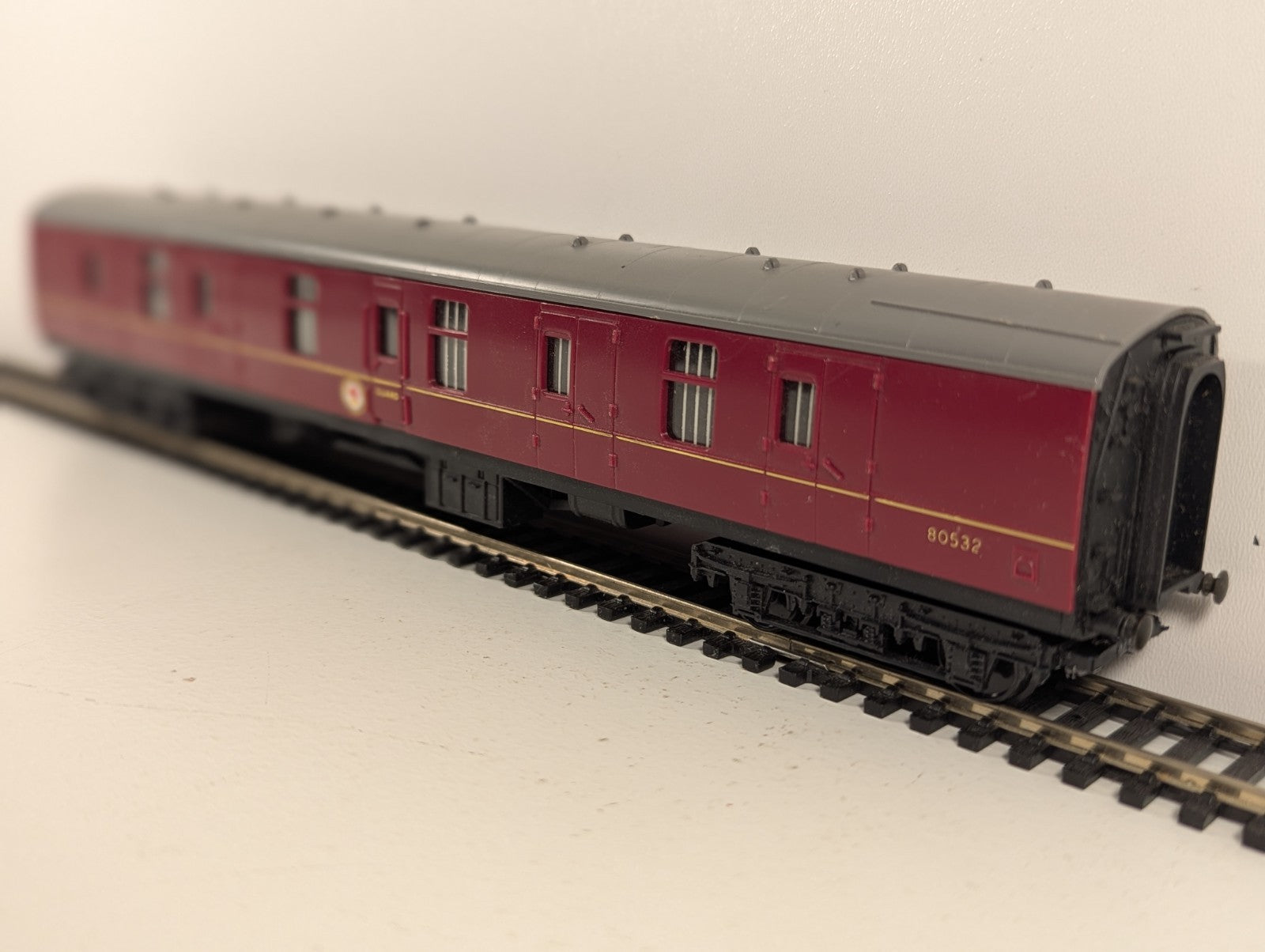 Tri-ang OO Gauge BR Maroon Mk1 Full Brake Coach