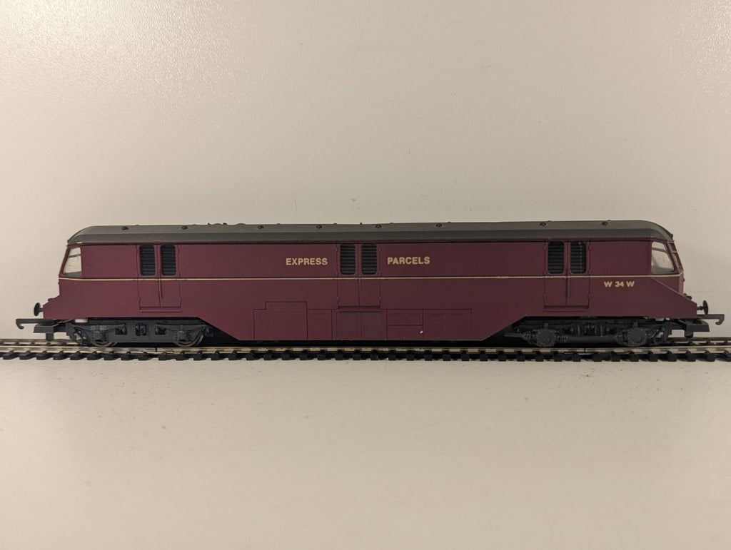 Lima OO Gauge GWR Diesel Railcar No. 34 Express Parcels W 34 W BR Maroon