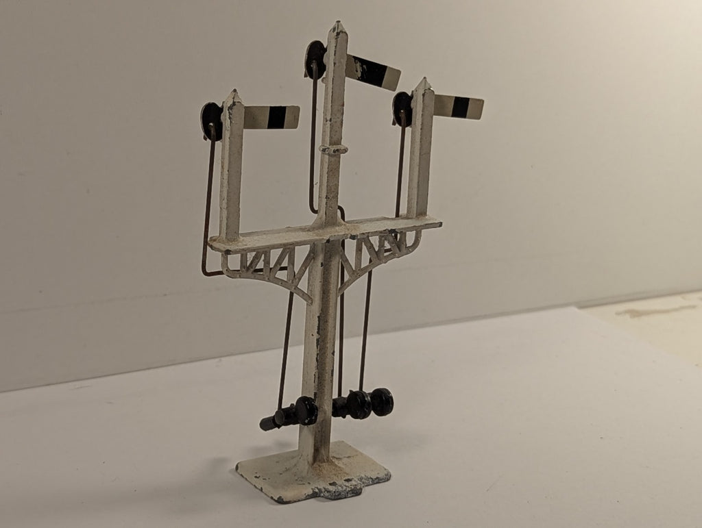 Crescent OO Gauge Triple Semaphore Signal