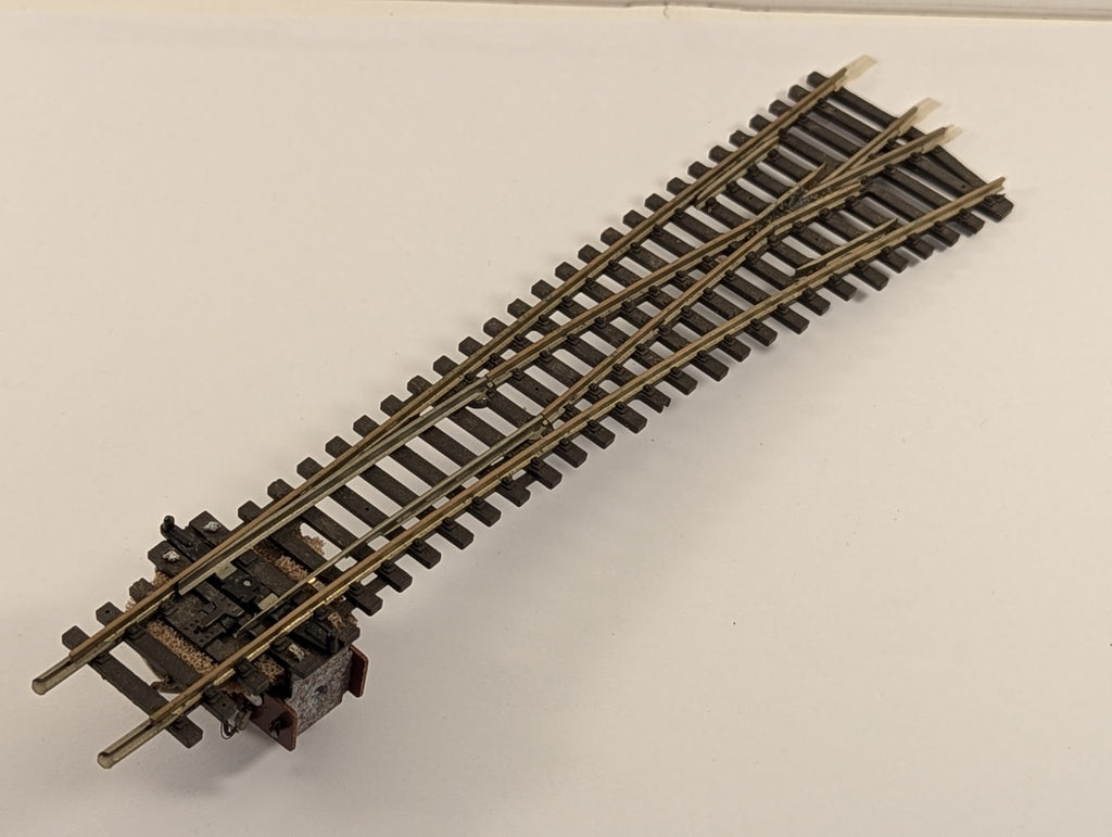Peco OO Gauge Point with Point Motor