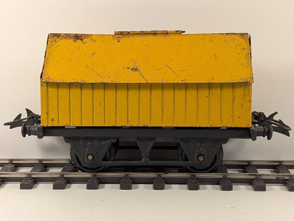 Hornby R154 O Gauge Blue Circle Cement Wagon Yellow