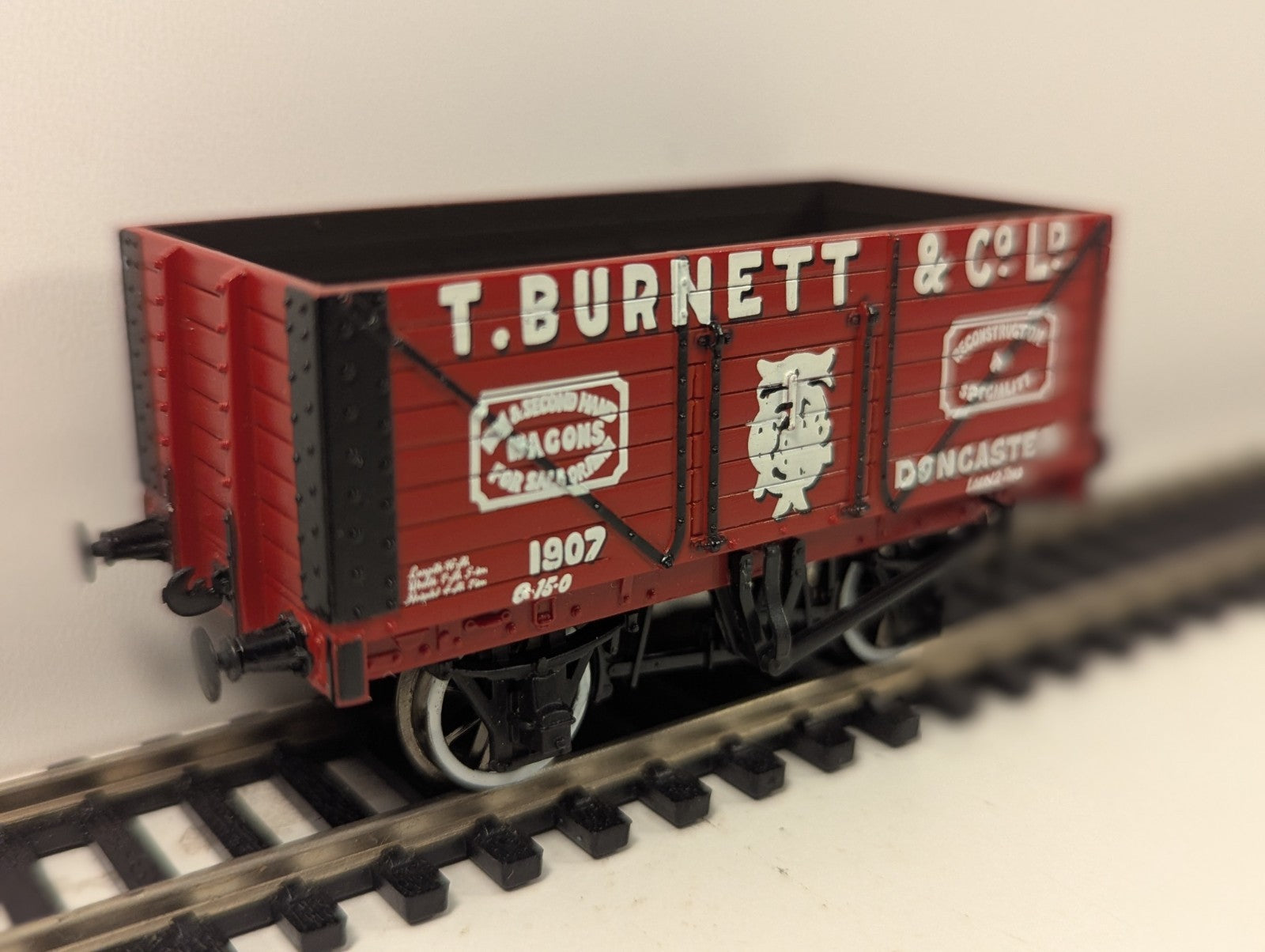 Bachmann 37-125K OO Gauge 8 Plank Wagon T Burnett Doncaster