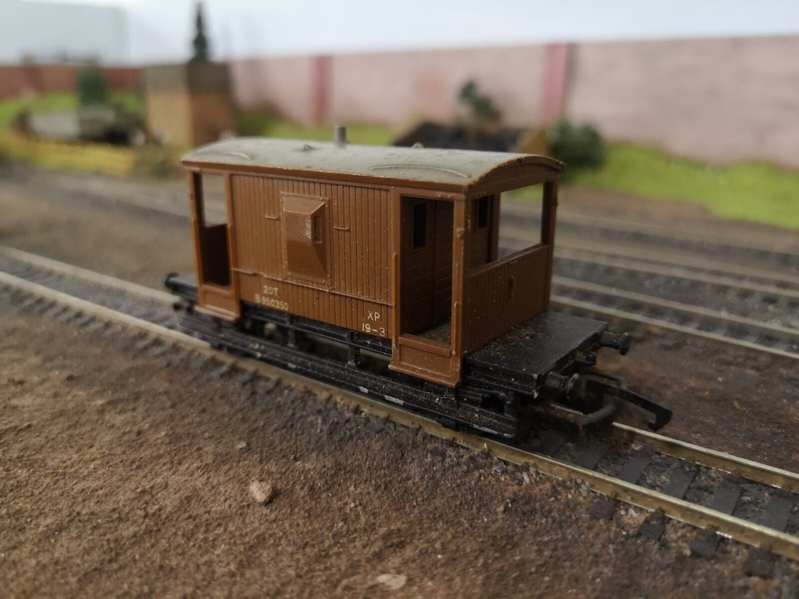 Wrenn W4310 OO Gauge BR Brake Van B950350