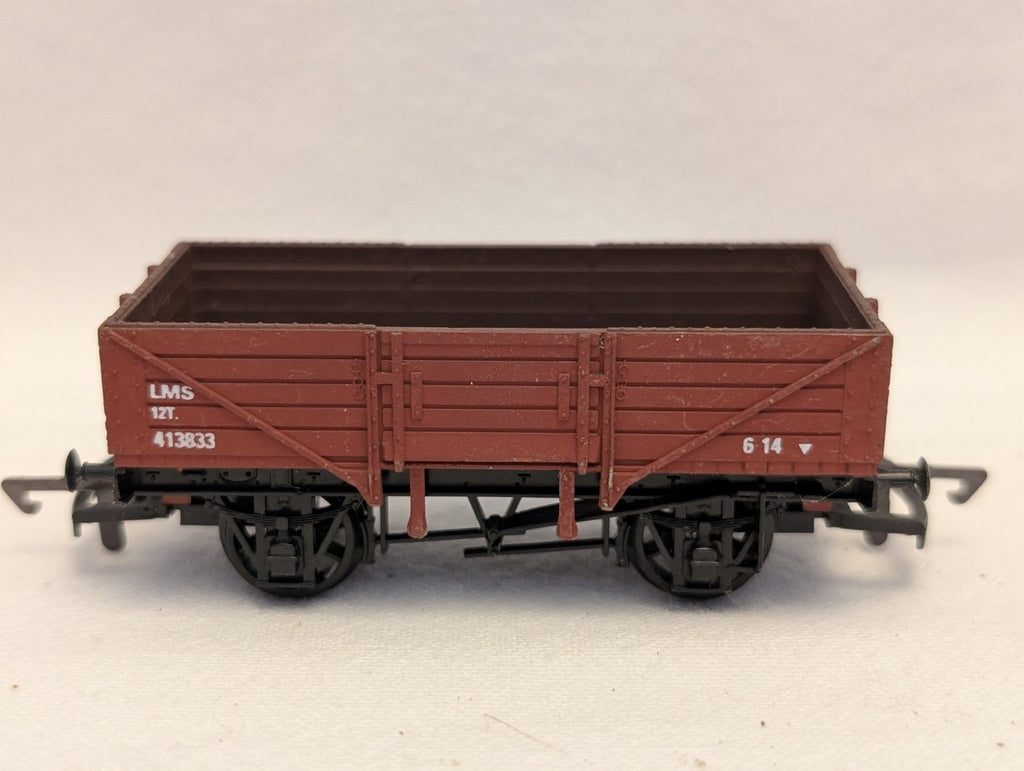 Dapol OO Gauge LMS 12T 5-Plank Open Wagon Goods Wagon 413833 LMS Brown