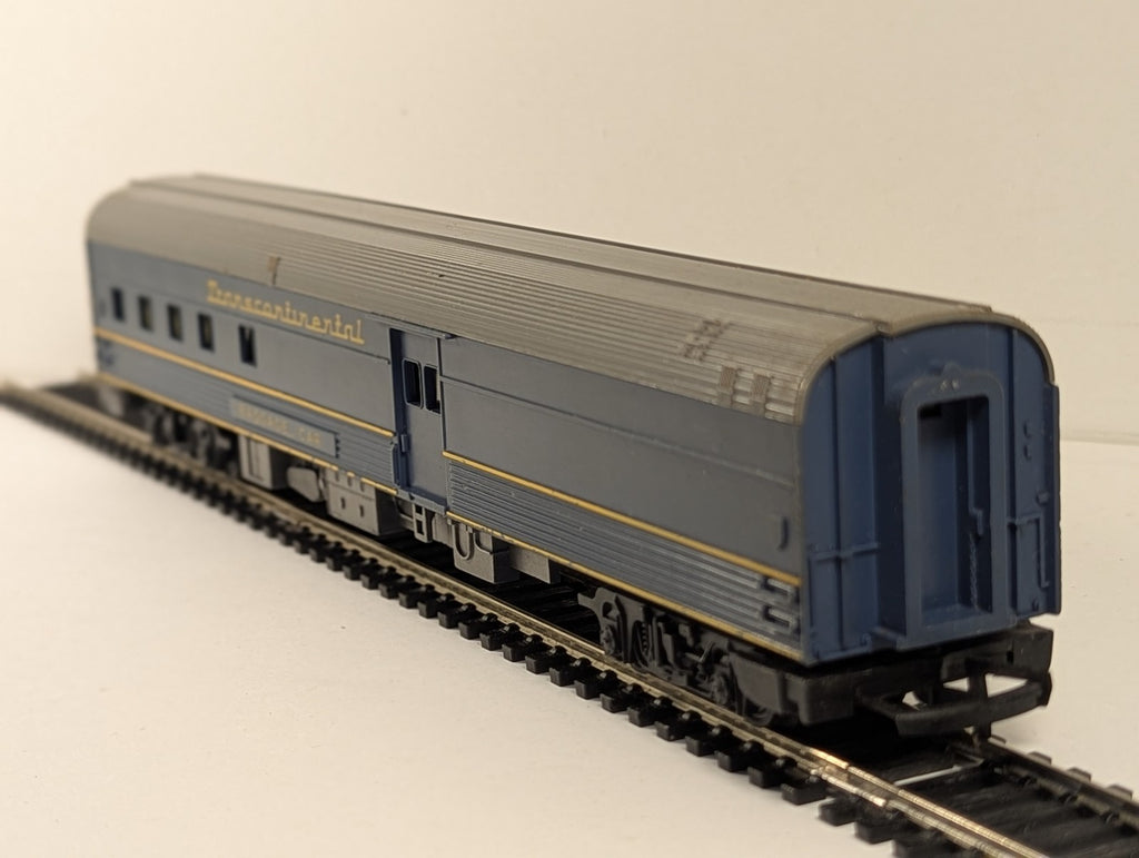 Tri-ang OO Gauge Transcontinental Baggage Car Passenger Coach