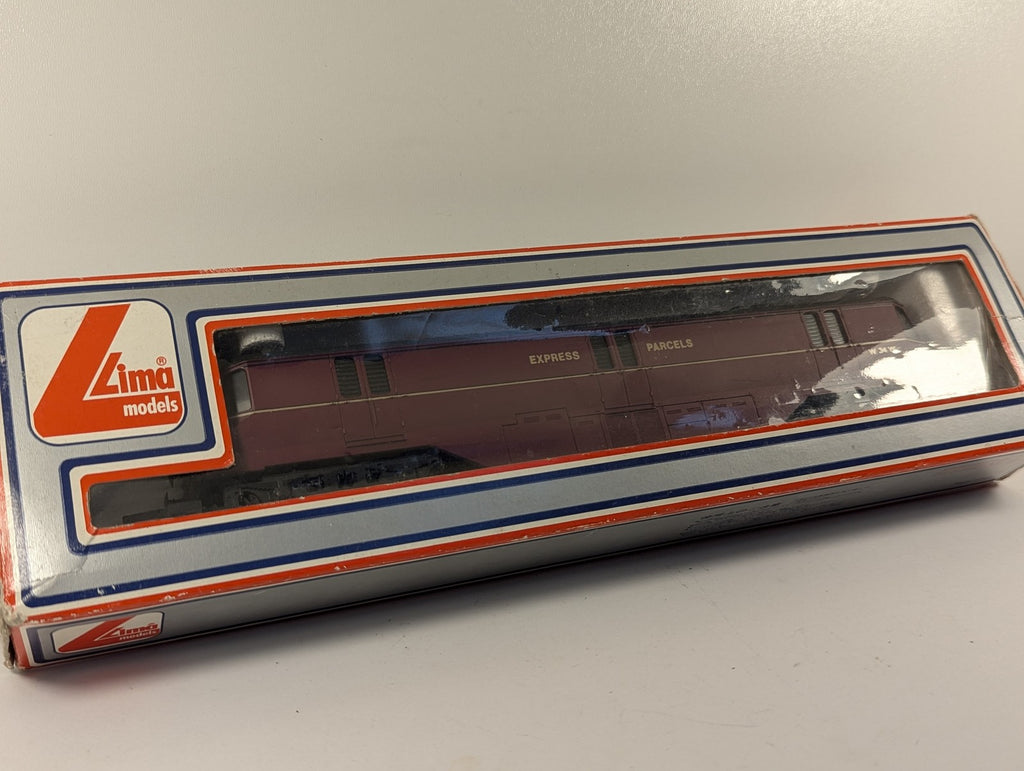 Lima OO Gauge GWR Streamlined Railcar Express Parcels Diesel Railcar W34W