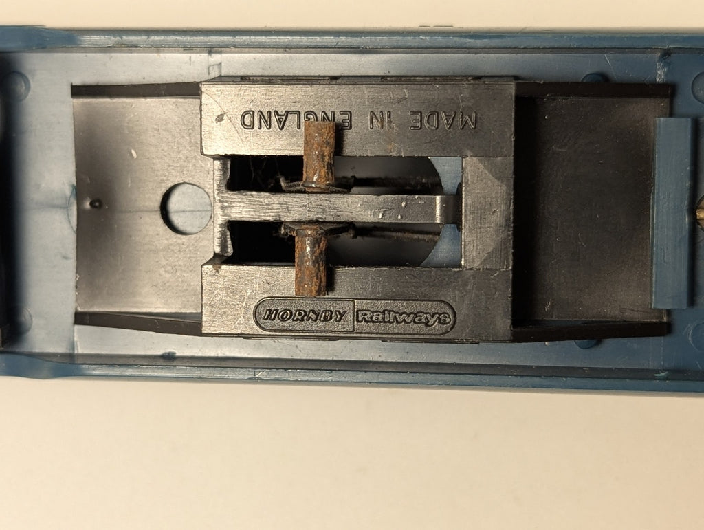 Hornby OO Gauge Operating Royal Mail Coach Passenger Coach M 30224