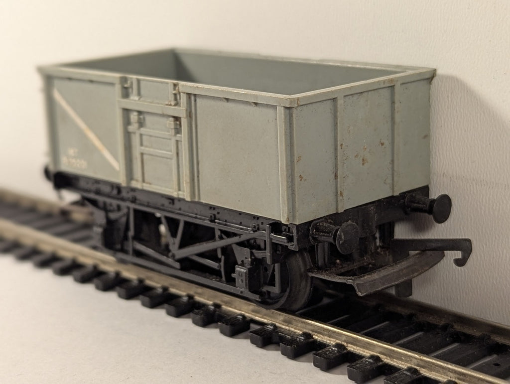 Tri-ang OO Gauge 16 Ton Mineral Wagon B75201 BR Grey R11