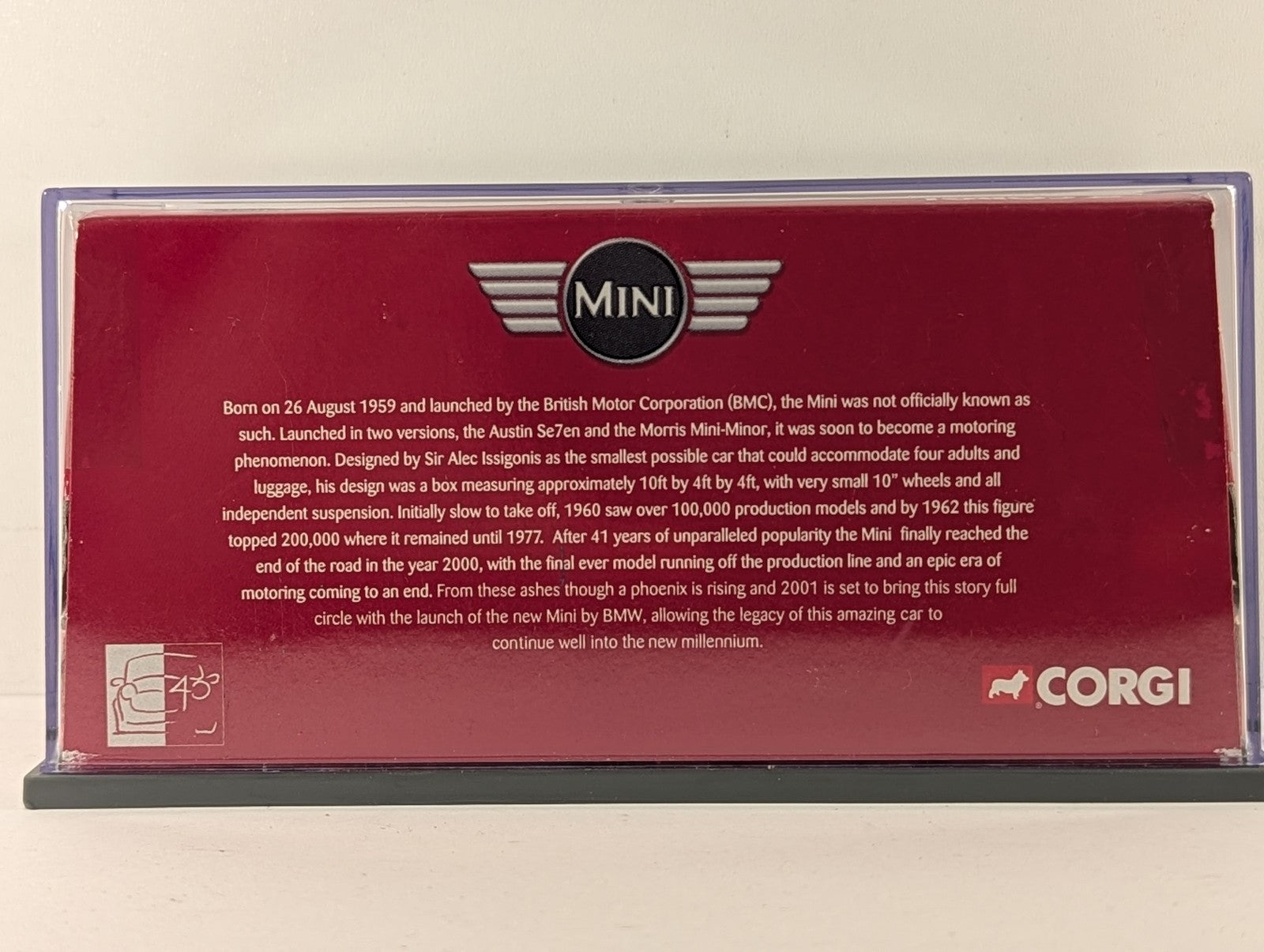 Corgi 1:43 Mini 40 Die-cast Model Car Blue