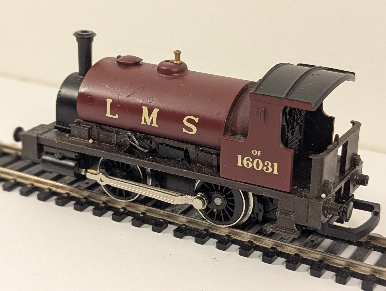 Hornby R152 LMS Class 0F "Pug" 0-4-0ST Locomotive Maroon - Spares/Repairs