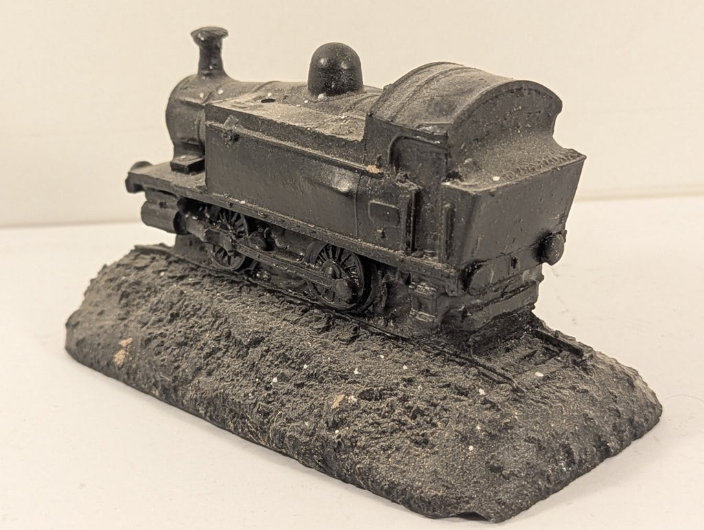 Kingmaker Handmade Coal Sculpture Dock Tank Engine Ornament