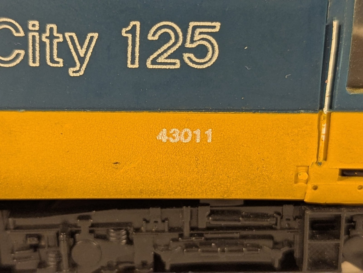Hornby OO Gauge Class 43 HST Inter-City 125 Dummy Power Car Diesel Locomotive
